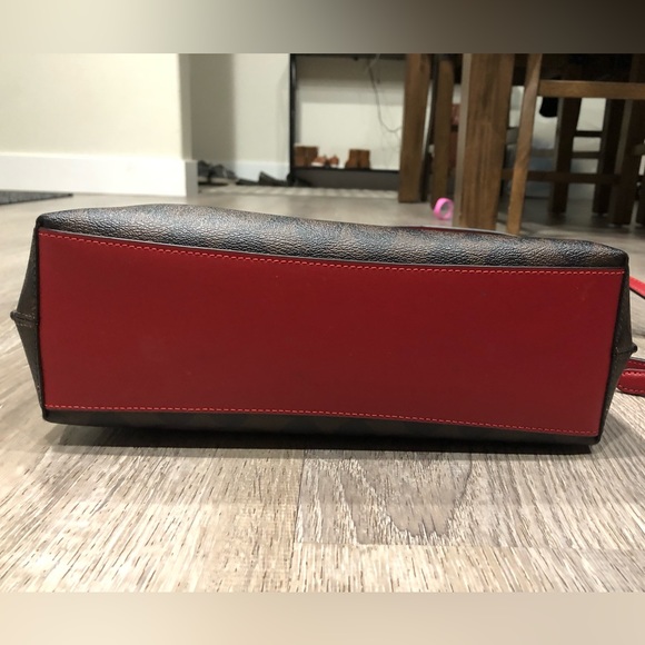 Coach Brown and Red Signature Shoulder Bag - Picture 14 of 14